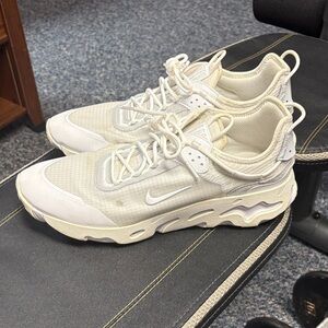 Nike React Live CV1772-101 White/White-Platinum Men’s (Size 12)